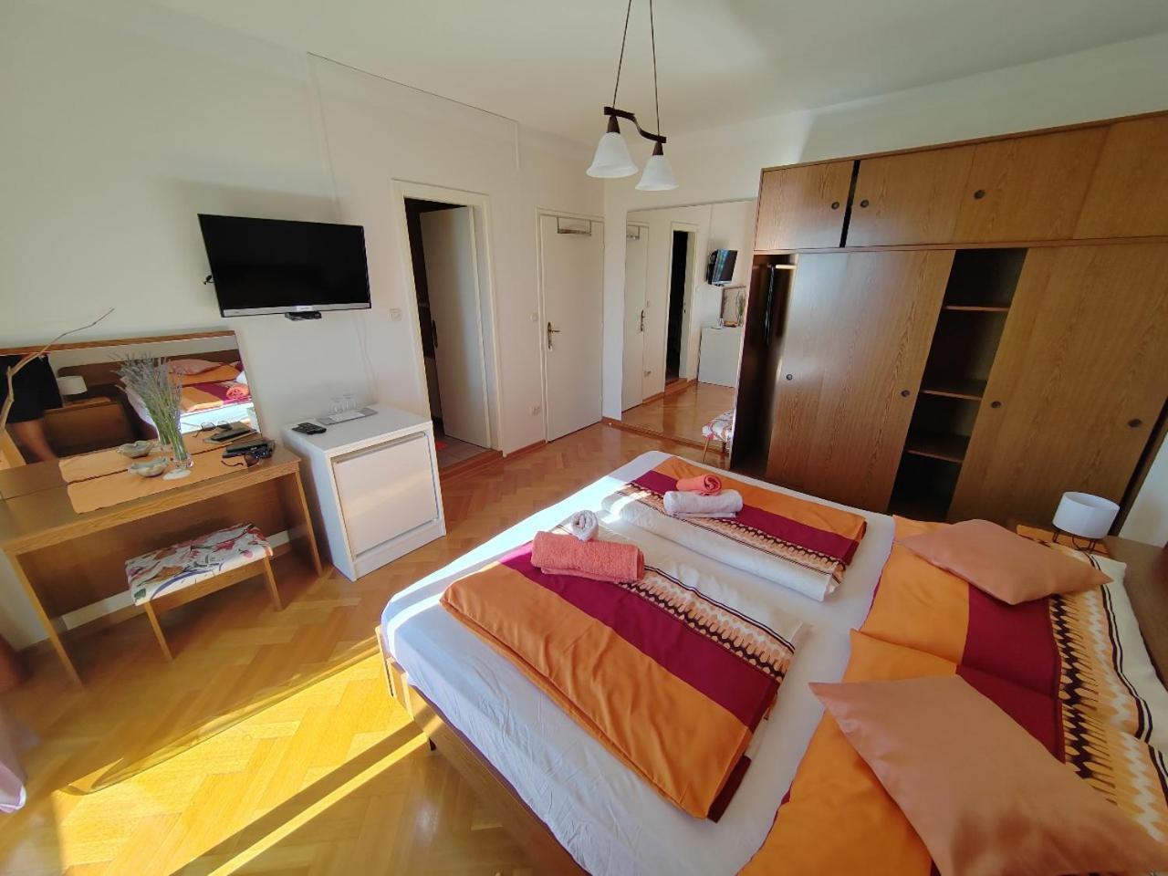 Room'S Brica Barbat na Rabu Exterior foto