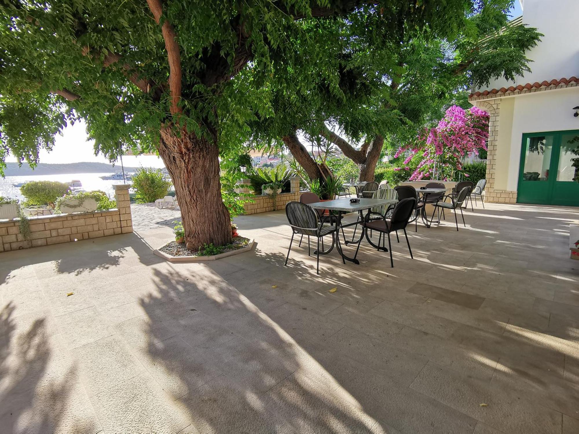 Room'S Brica Barbat na Rabu Exterior foto
